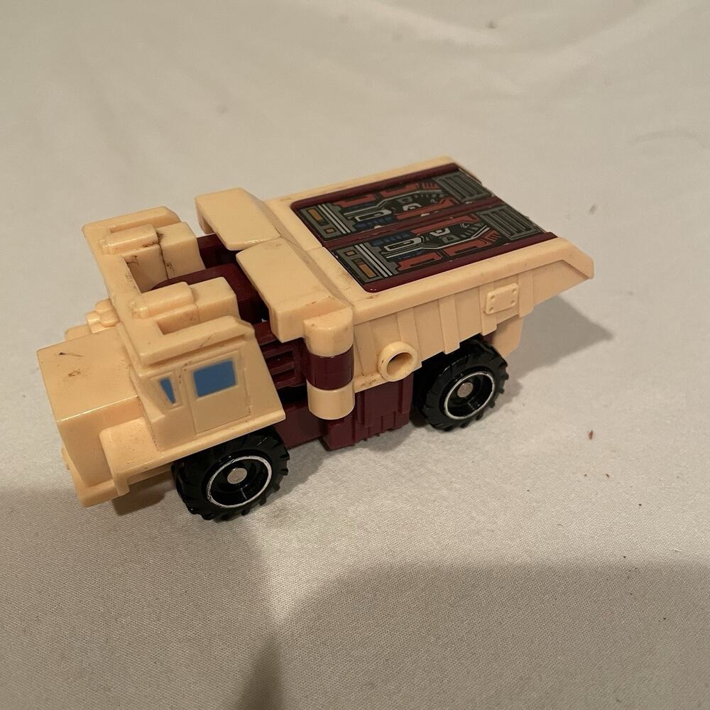 1987 G1 Transformers Landfill Targetmaster Hasbro Figure
